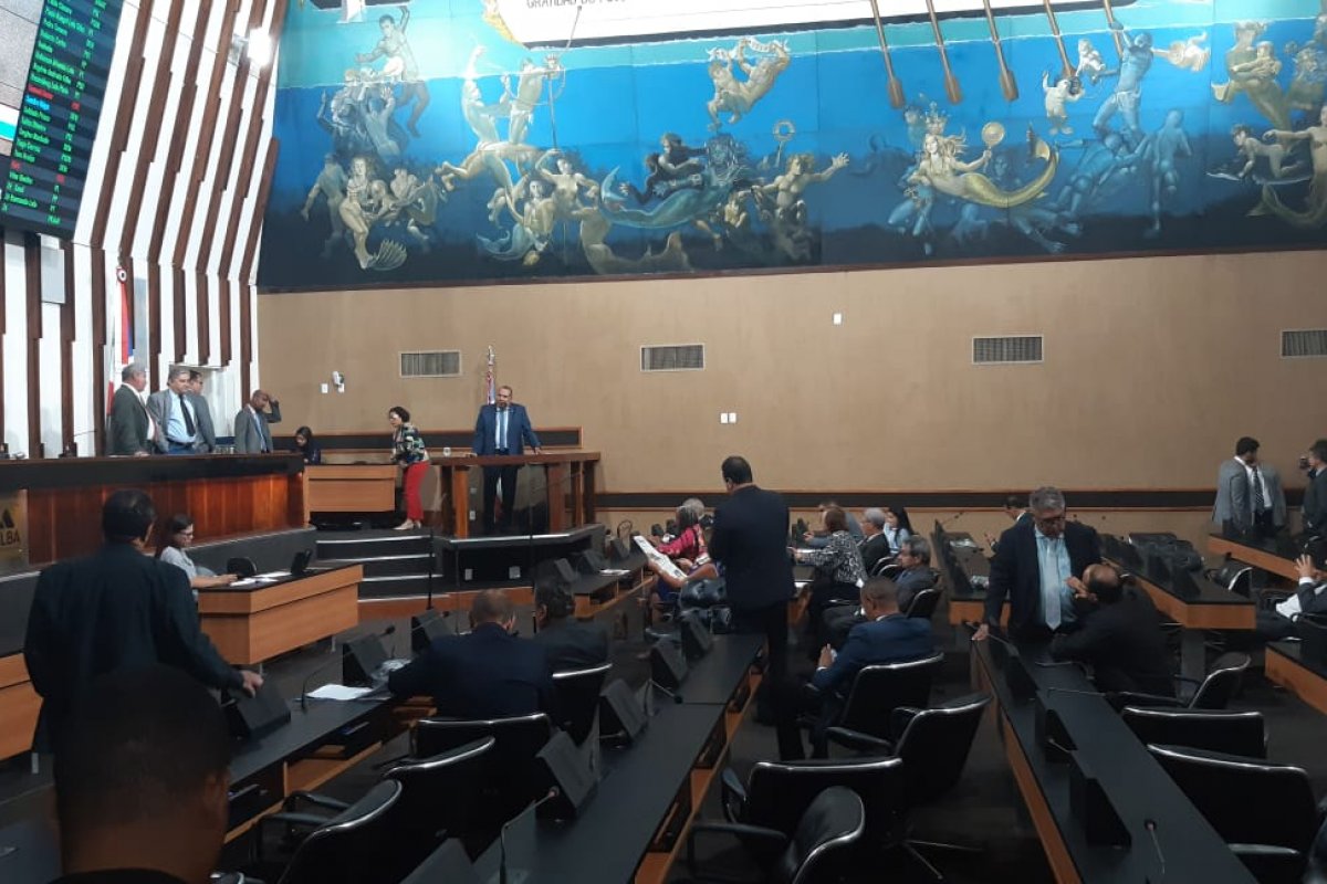 Alba aprova projeto que autoriza governo a contrair empréstimo de R$ 250 milhões