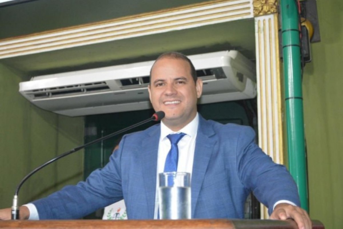 Randerson Leal assume liderança da oposição na Câmara de Salvador em 2026