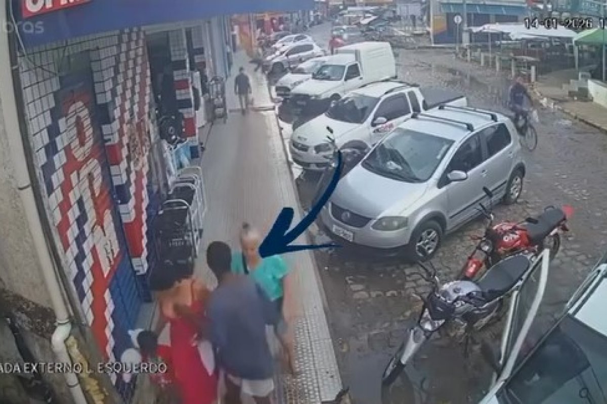 VÍDEO: Influenciadora sofre importunação sexual enquanto caminhava com filho no interior da Bahia