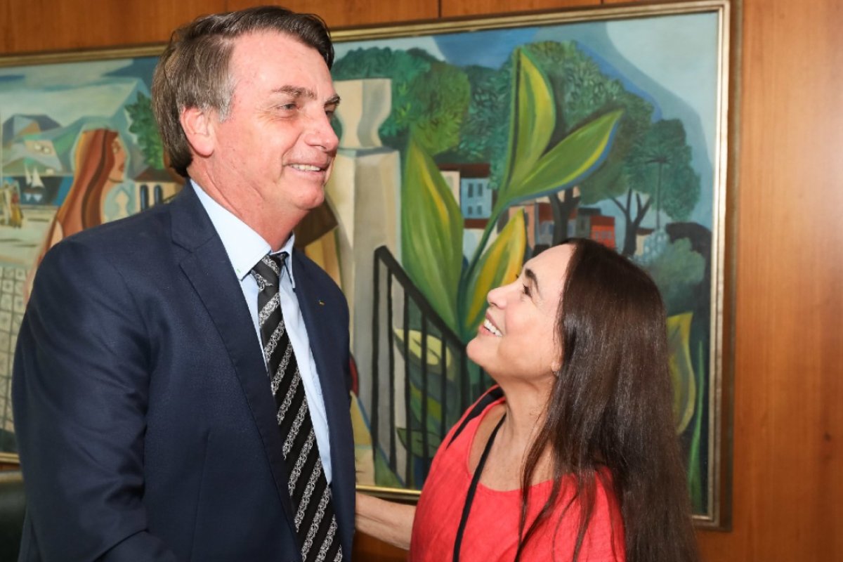 Regina Duarte assume nesta quarta (4) secretaria da Cultura