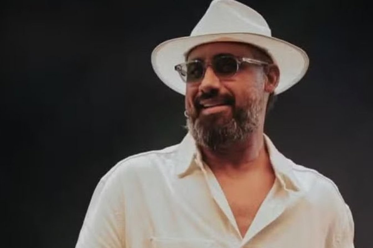 Cantor Raí Saia Rodada é internado às pressas após passar mal!