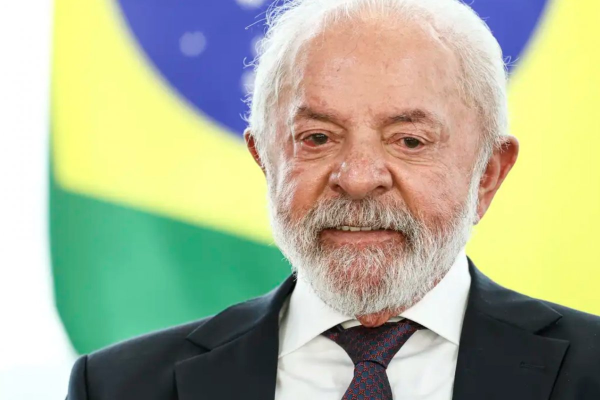 Lula alerta para fake news e cita eleição durante evento na Casa da Moeda