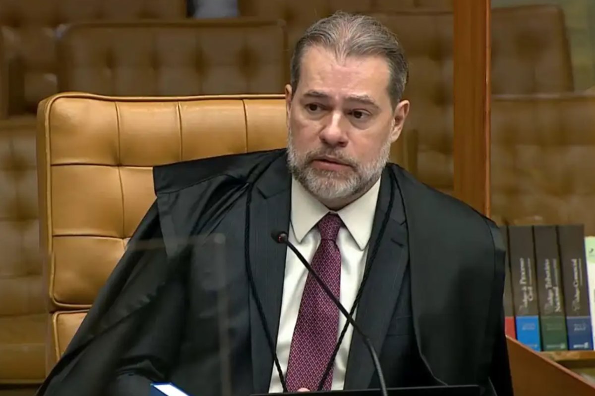 Toffoli prorroga por 60 dias investigação sobre venda do Banco Master