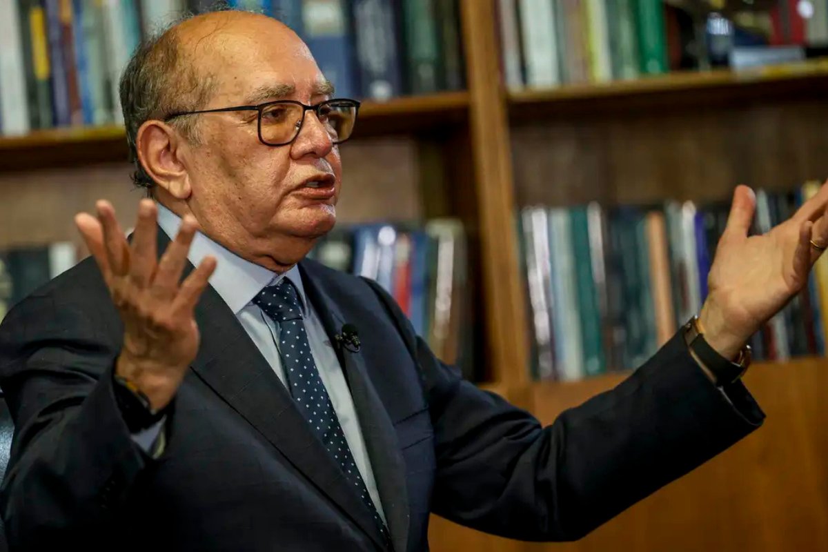Gilmar Mendes rejeita pedido de prisão domiciliar feito por Bolsonaro