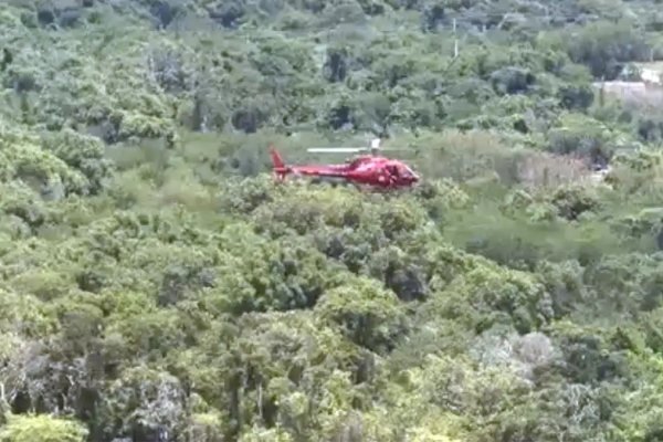 [Três pessoas morrem após queda de helicóptero na zona oeste do Rio]