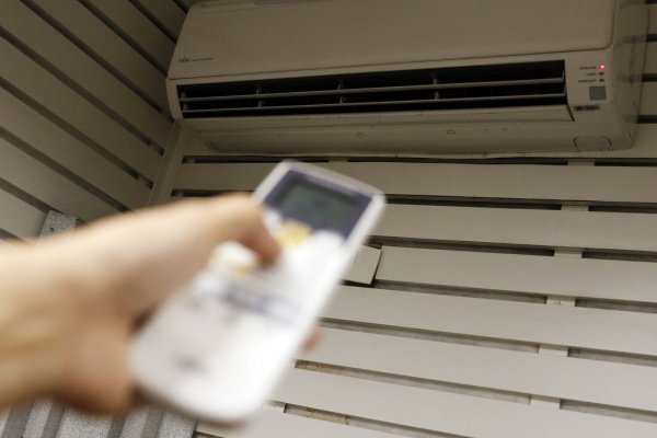 [Saiba como gastar menos com o uso do ar-condicionado]