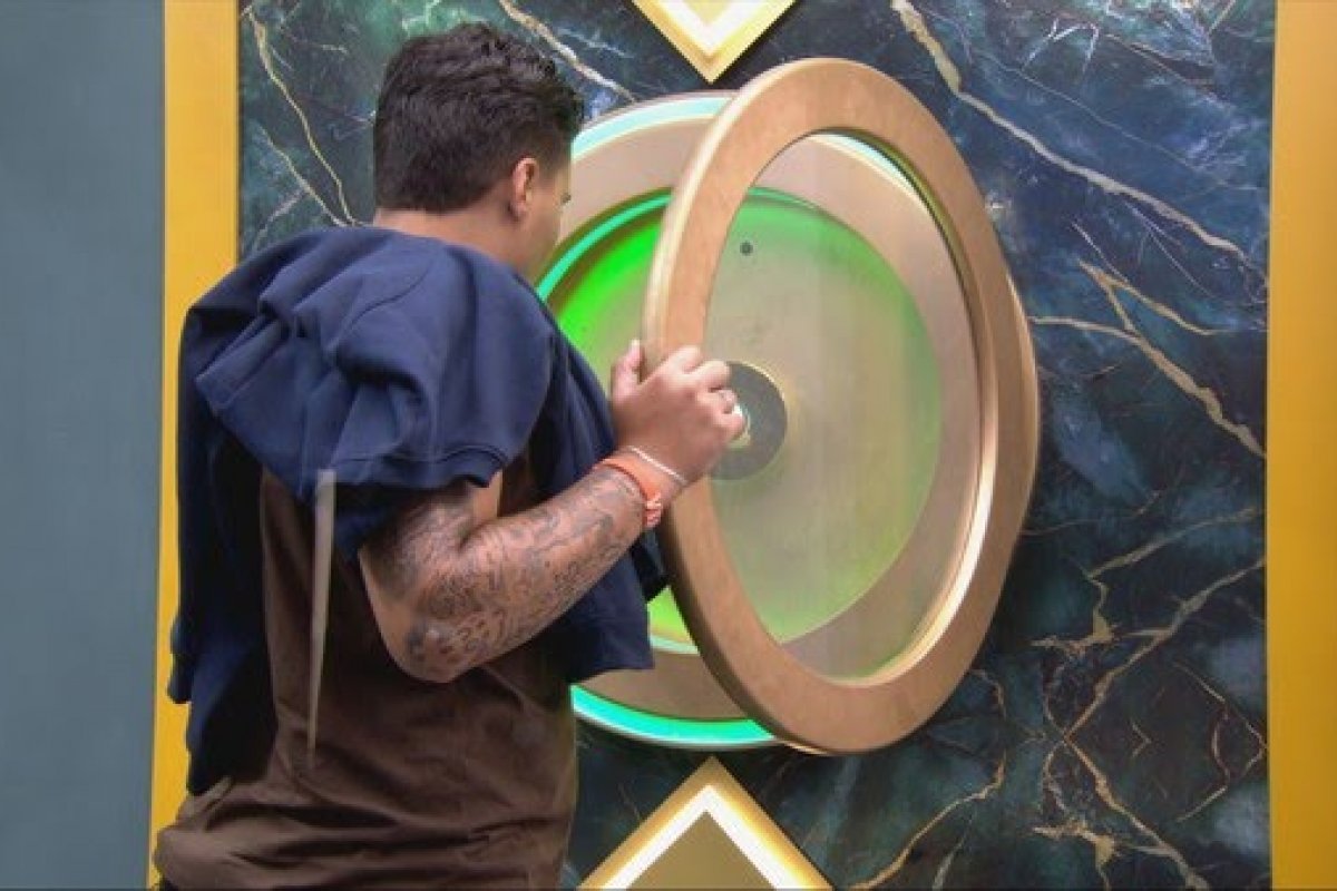 Pedro aperta o botão e desiste do BBB 26!
