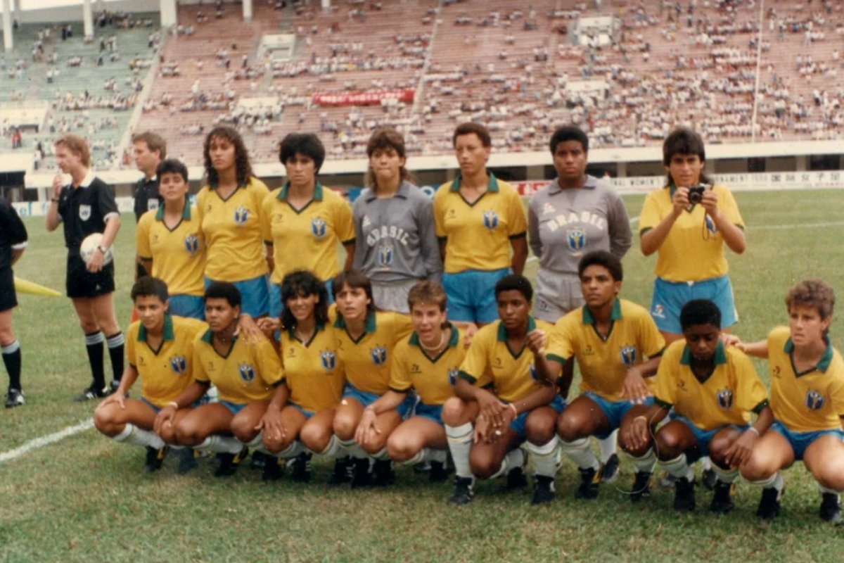 Governo avalia auxílio e prêmio para jogadoras da Seleção feminina de 1988