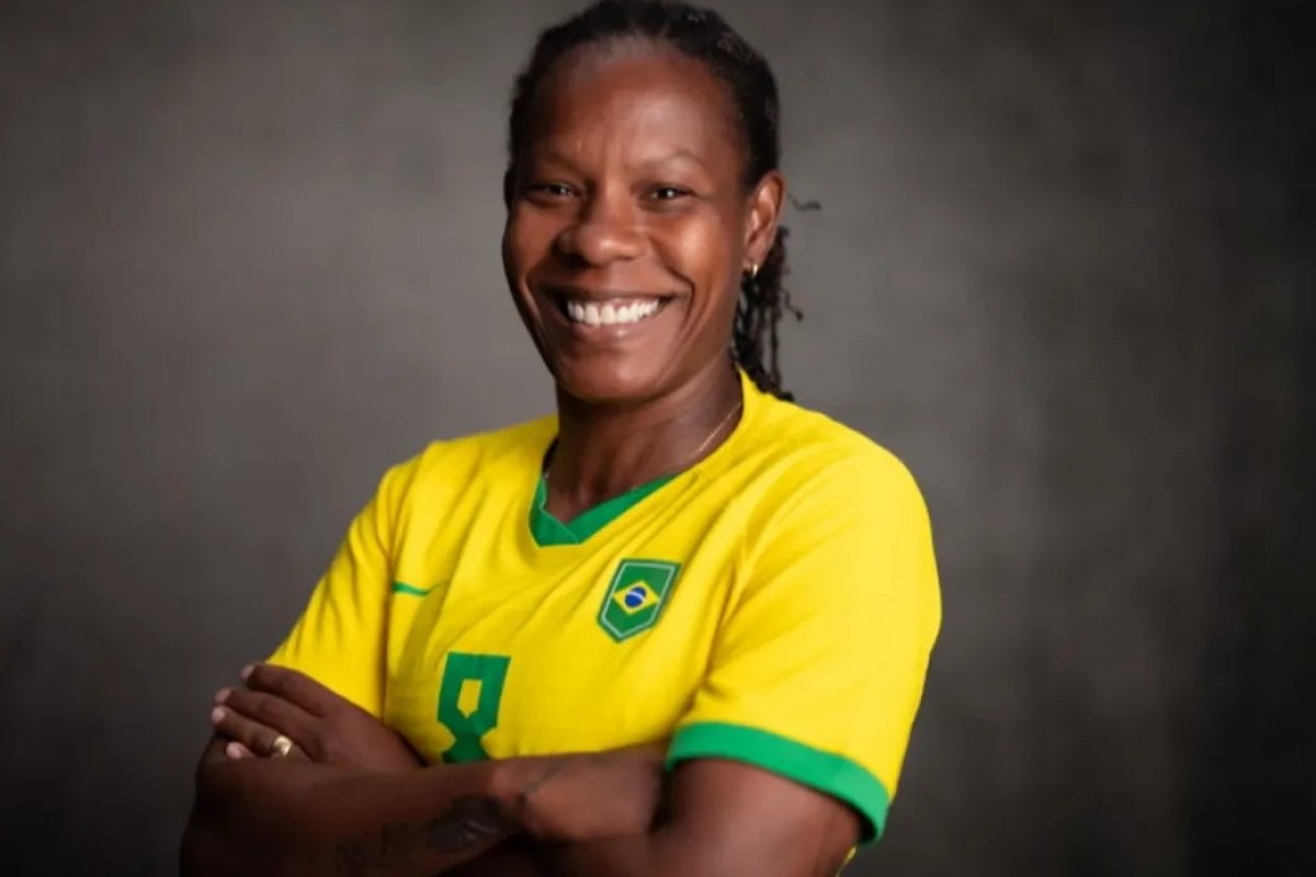 Formiga assume diretoria no Ministério do Esporte com salário de R$ 20,3 mil