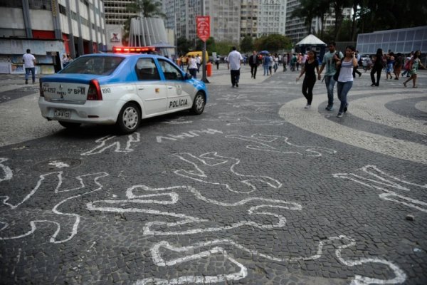 [Brasil registra queda de assassinatos pelo 5° ano seguido, aponta Ministério da Justiça ]