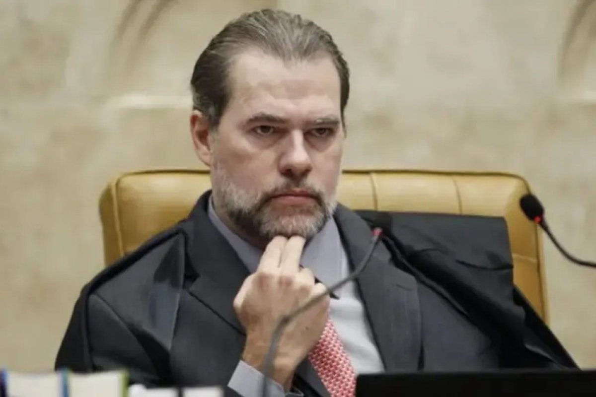 Cassino em resort vinculado a família de ministro do STF opera jogos de azar ilegais e atrai investigados no caso do Banco Master