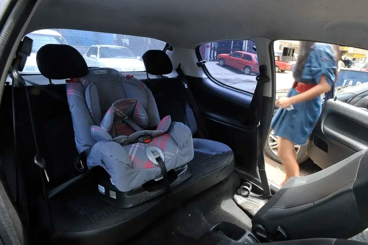 Inmetro recomenda atenção na compra do bebê conforto