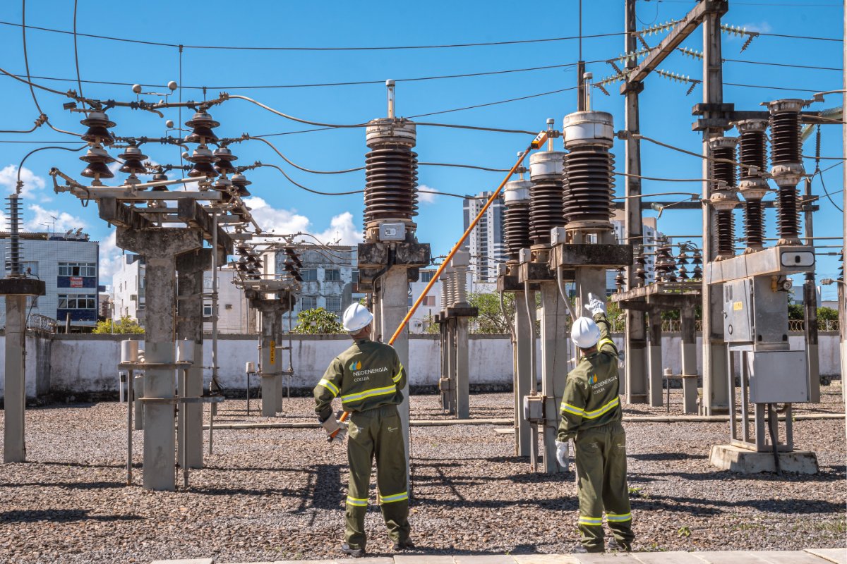 Coelba é alvo de ação civil do MP-BA devido a falhas de fornecimento em município no interior da Bahia