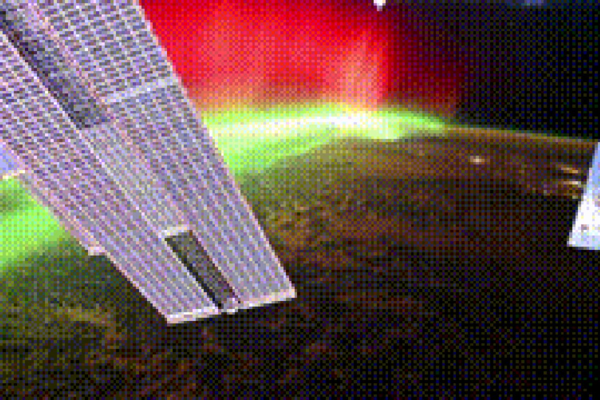 Vídeo: luzes da aurora boreal são registradas durante tempestade solar que atinge a Terra