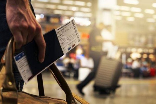 [Especialista reforça que passageiro afetado por downgrade pode ter direito a reembolso e indenização; saiba como se proteger   ]