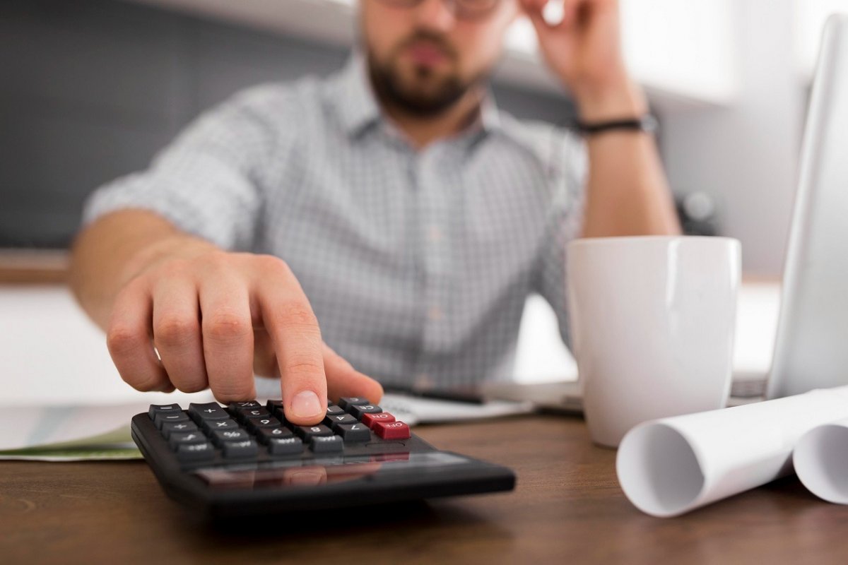 Inadimplência atinge 44% da população adulta da Bahia em 2025, aponta Serasa