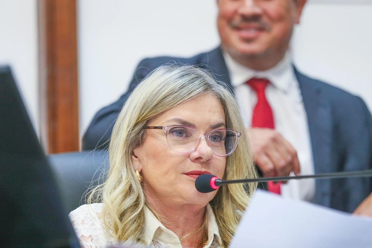 Presidente da Alba cancela compromissos do fim de semana após problema de saúde