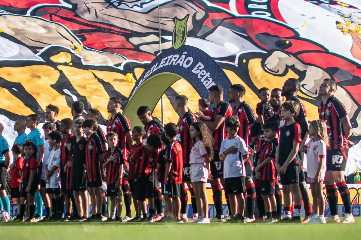 Vitória busca estrear no Brasileirão 2026 tentando quebrar tabu de 16 anos