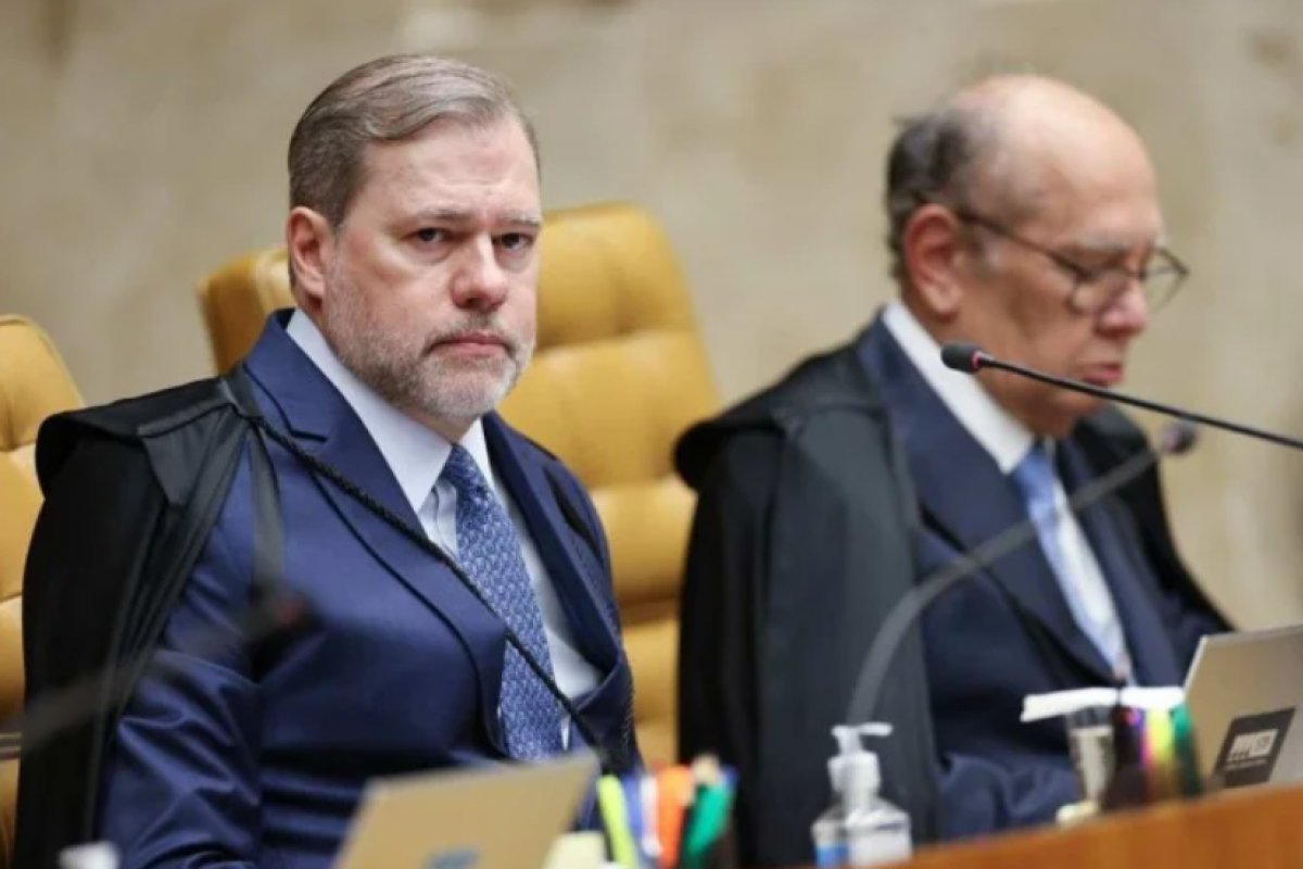 Gilmar Mendes defende Toffoli em caso do Banco Master no STF