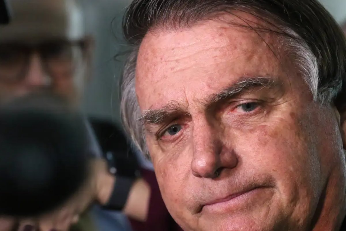 Defesa pede a Moraes autorização para visitas de padre a Jair Bolsonaro