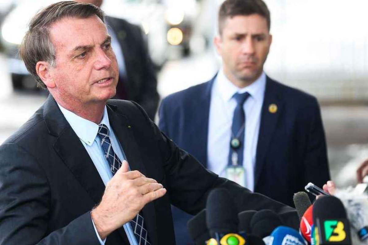 Bolsonaro determina saída das Forças Armadas do Ceará após fim do motim