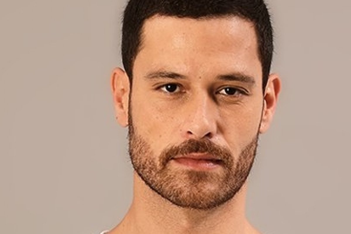 Calvin Klein anuncia parceria com a Texneo para peças esportivas!