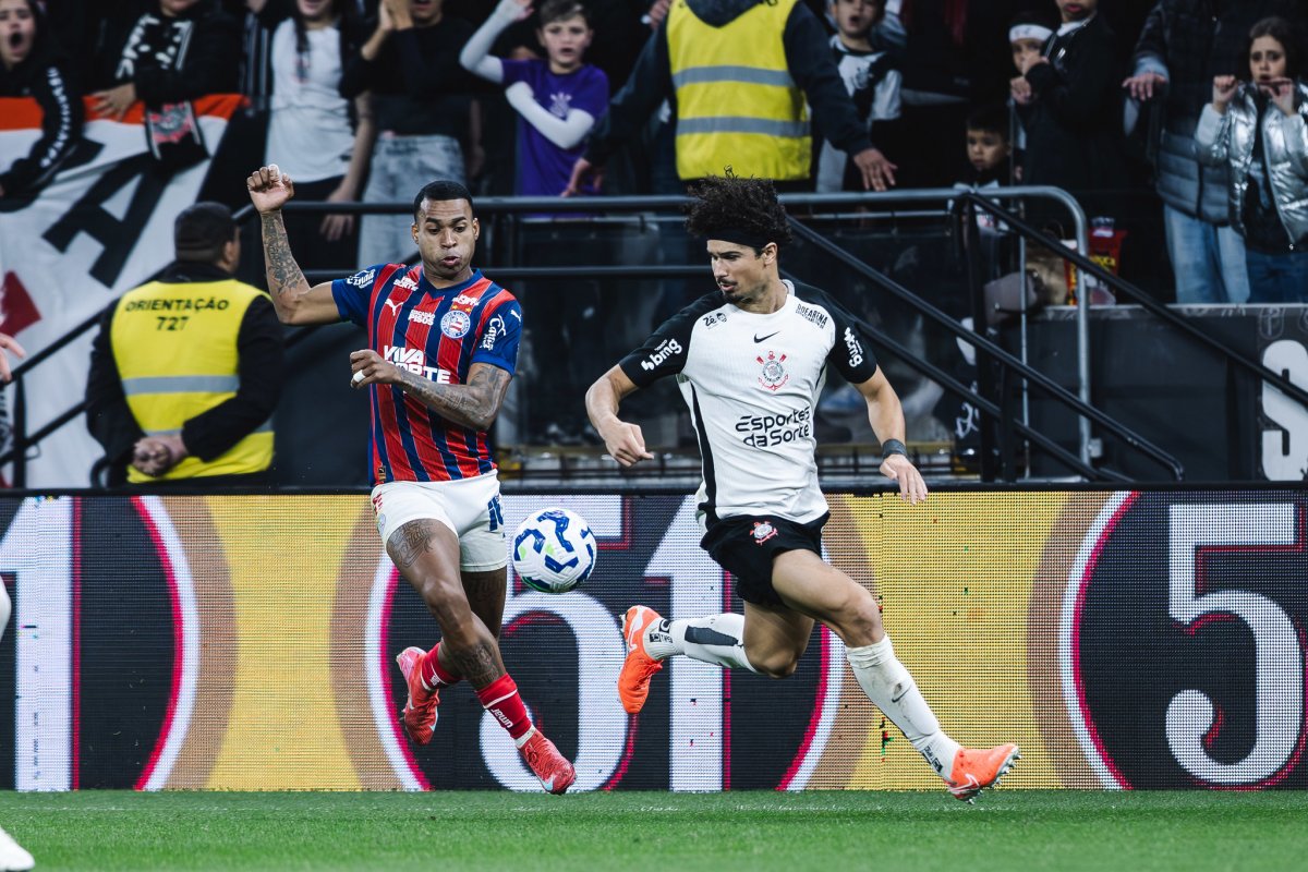 Bahia estreia no Brasileirão contra o Corinthians em duelo que acontece na Vila Belmiro