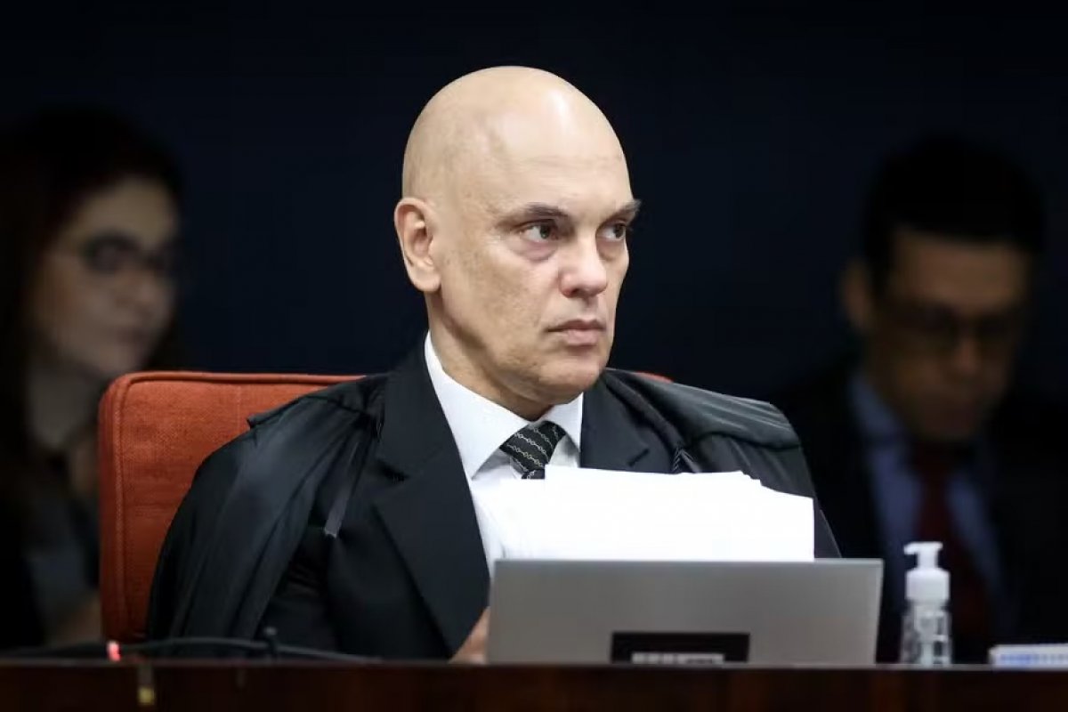Moraes desmente suposto encontro com presidente do BRB na casa de Vorcaro, e diz que a notícia falsa segue 'padrão criminoso' de ataques ao STF