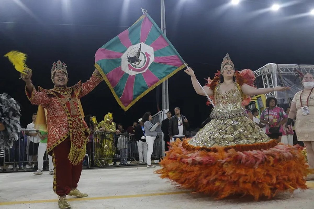 Desfile de escolas de samba é cancelado em cidade de SP; entenda