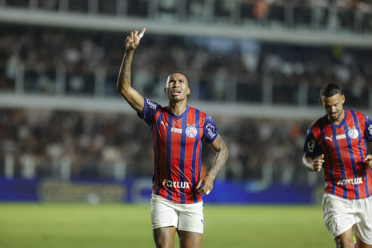 Vídeo: Bahia vira sobre o Corinthians e vence na estreia do Brasileirão; confira os gols do Tricolor