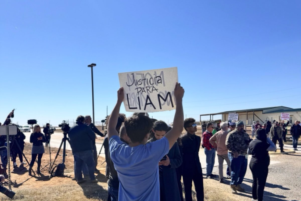 Quase 4 mil menores foram detidos por agentes em ações anti-imigração em 2025