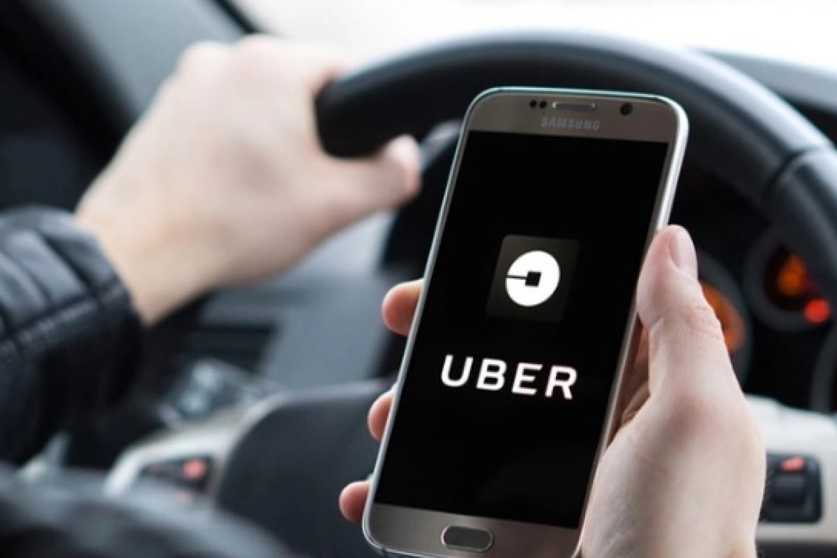 Motorista da Uber não poderá dirigir por mais de 12 horas
