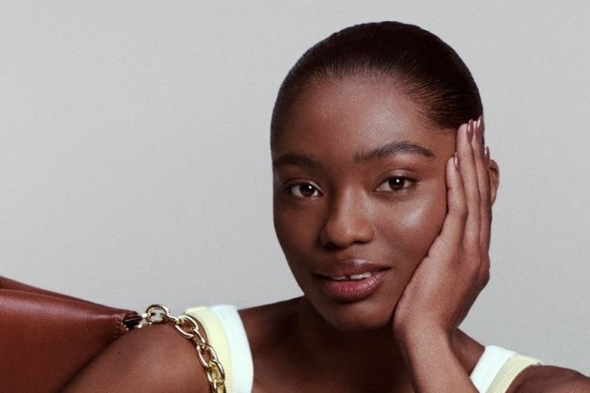 Com coleção pensada na Volta ao Trabalho, a assimetria é o destaque da nova coleção da Anacapri!