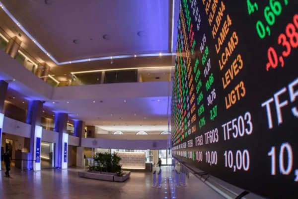 [Dólar fecha a R$ 5,19, menor valor desde maio de 2024]