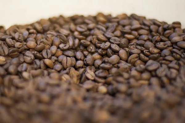 [Café tem maior alta da cesta básica em 2025; preço deve manter patamar atual, aponta indústria ]