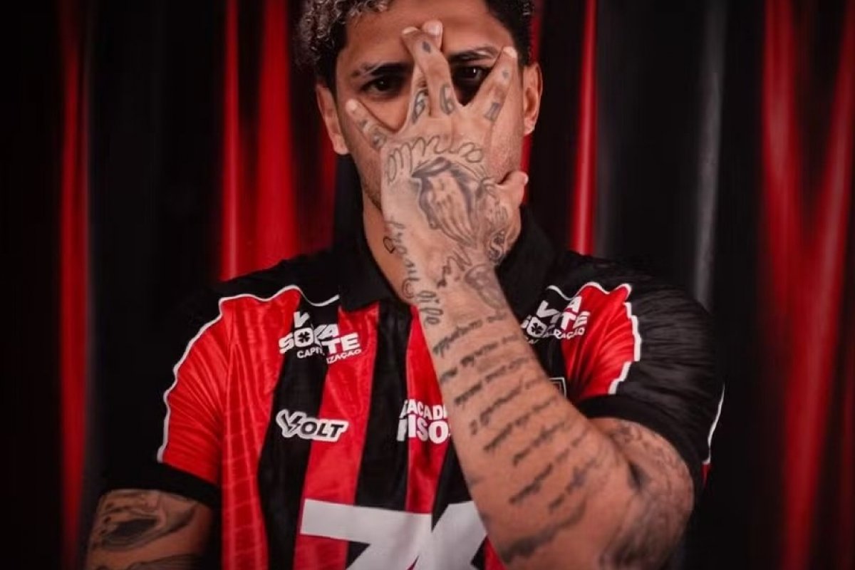 Vitória anuncia contratação do atacante Pedro Henrique 