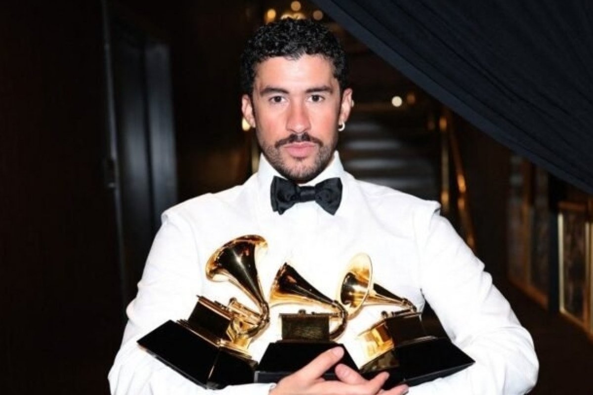 Bad Bunny conquista três prêmios no Grammy 2026, incluindo o de álbum do ano