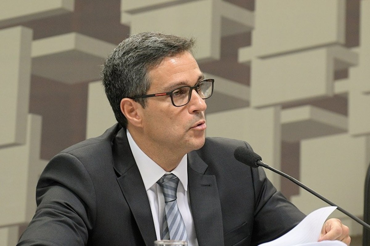 PT quer convocar Roberto Campos Neto para a CPMI do INSS