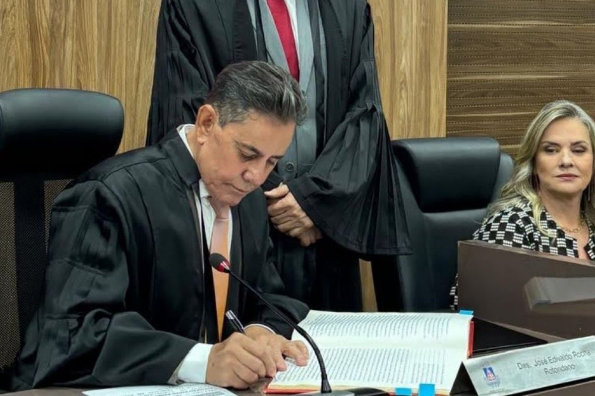 José Edivaldo Rotondano assume presidência do TJ-BA para o biênio 2026-2028