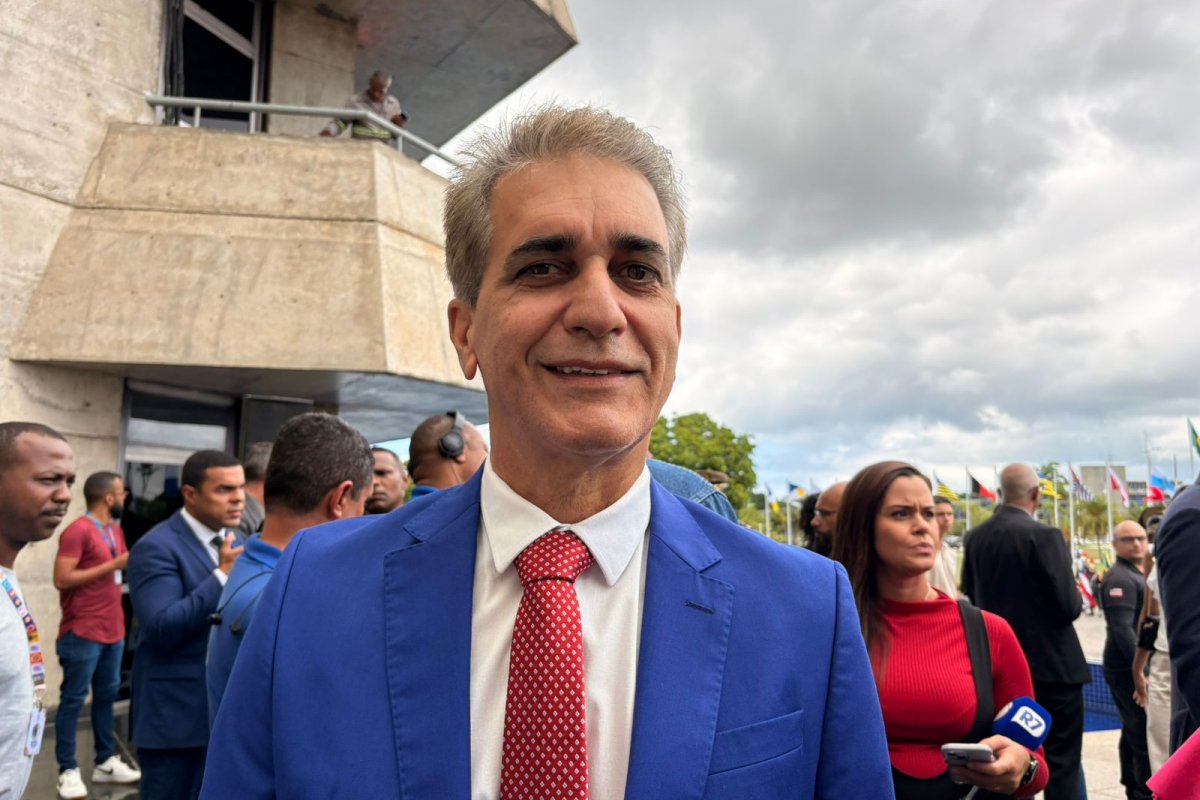 Vídeo: em retorno de trabalhos na Alba, Robinson Almeida diz que vice-presidente da CCJ será indicado pela bancada da minoria, após morte de Alan Sanches