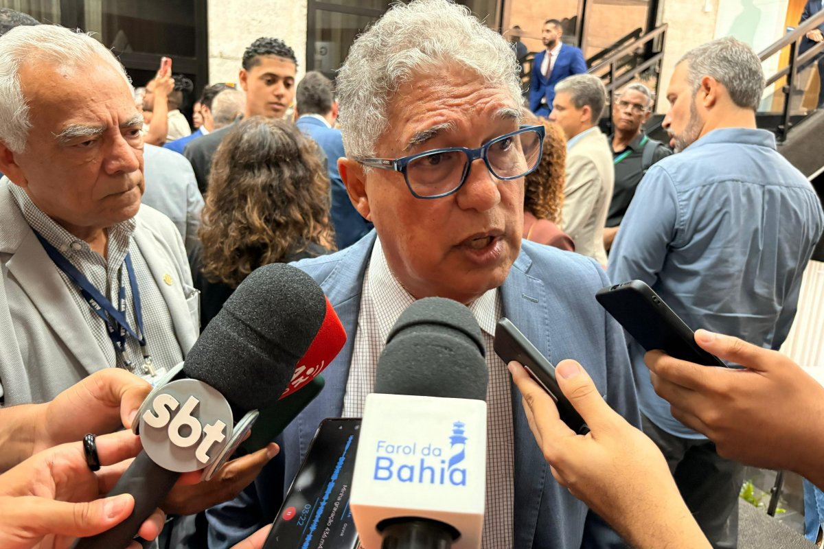 Vídeo: líder do PT na Alba, Rosemberg Pinto comenta rumores de ida de ACM Neto ao PSD para disputar governo da Bahia