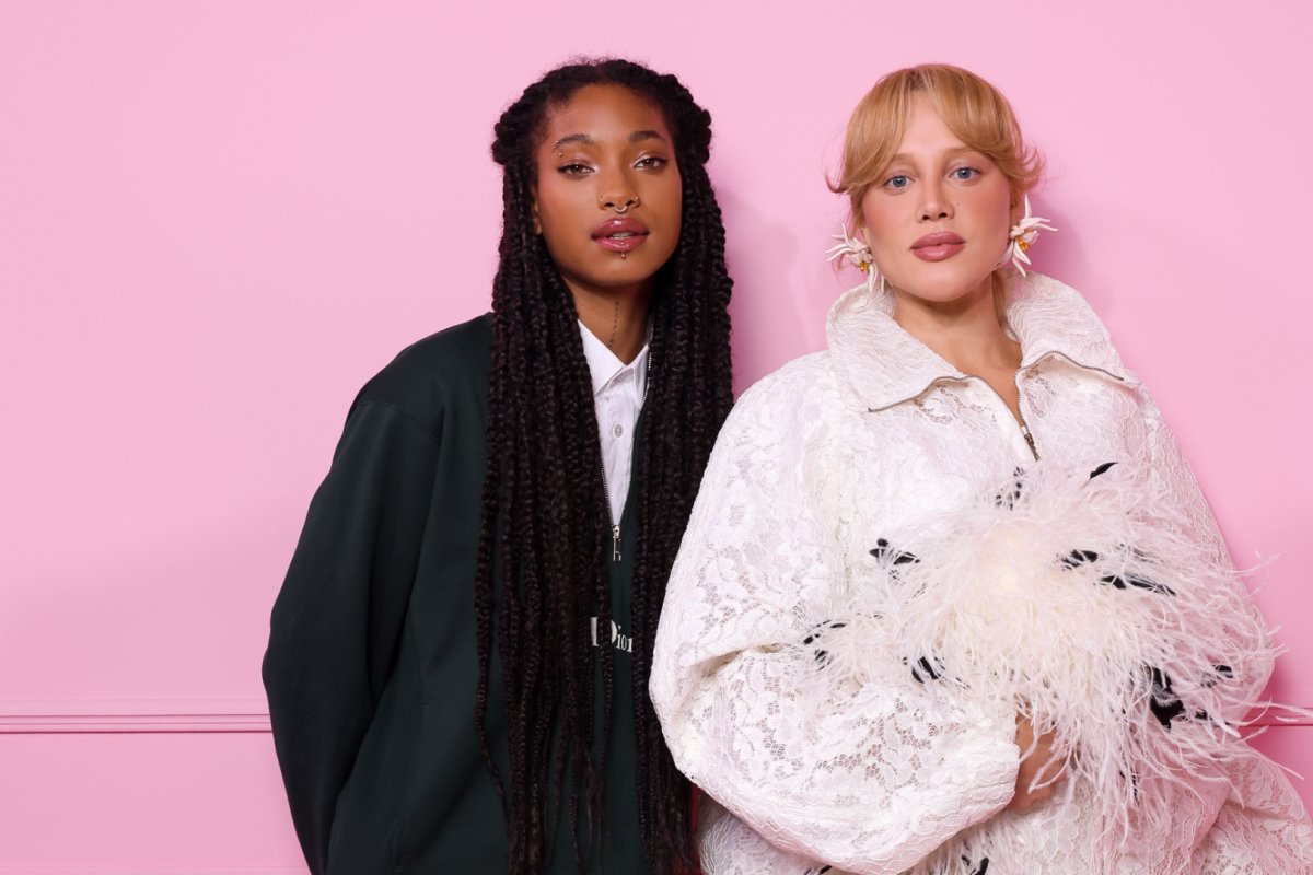 Malu Borges, Willow Smith e Anya Taylor-Joy se encontram em evento badalado em Los Angeles!