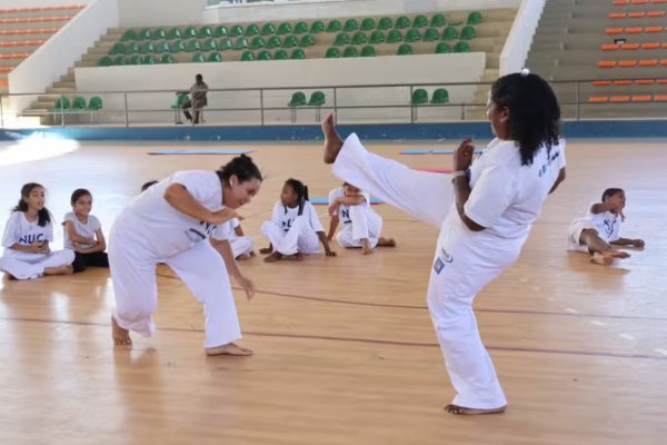 [Projeto de capoeira oferece mais de 2,4 mil vagas gratuitas na Bahia]