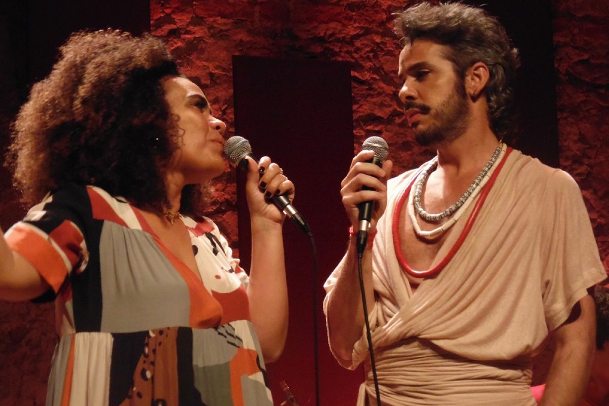 Mariene de Castro e Almério estreiam turnê nordestina em Salvador