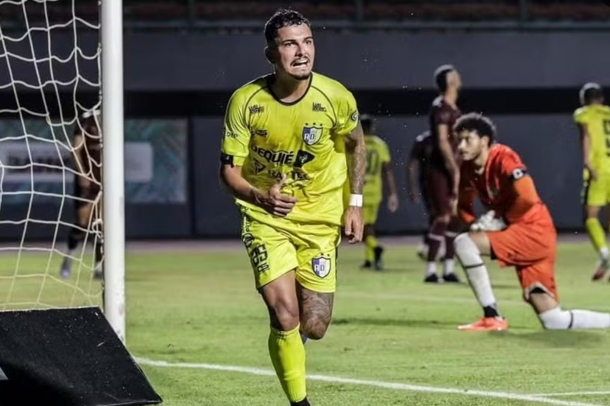 Jequié vence o Jacuipense fora de casa e assume a vice-liderança do Baiano