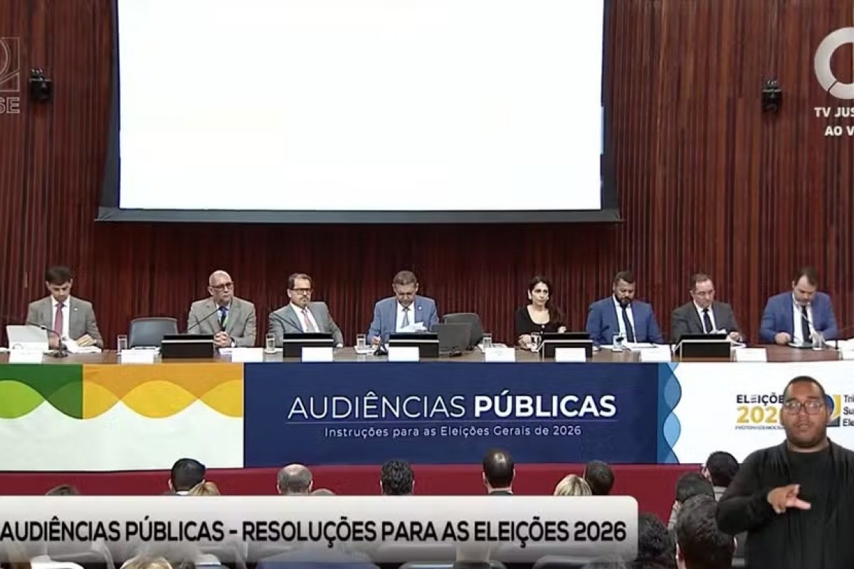 TSE avalia multa de até R$ 30 mil para uso de IA na disseminação de fake news eleitorais