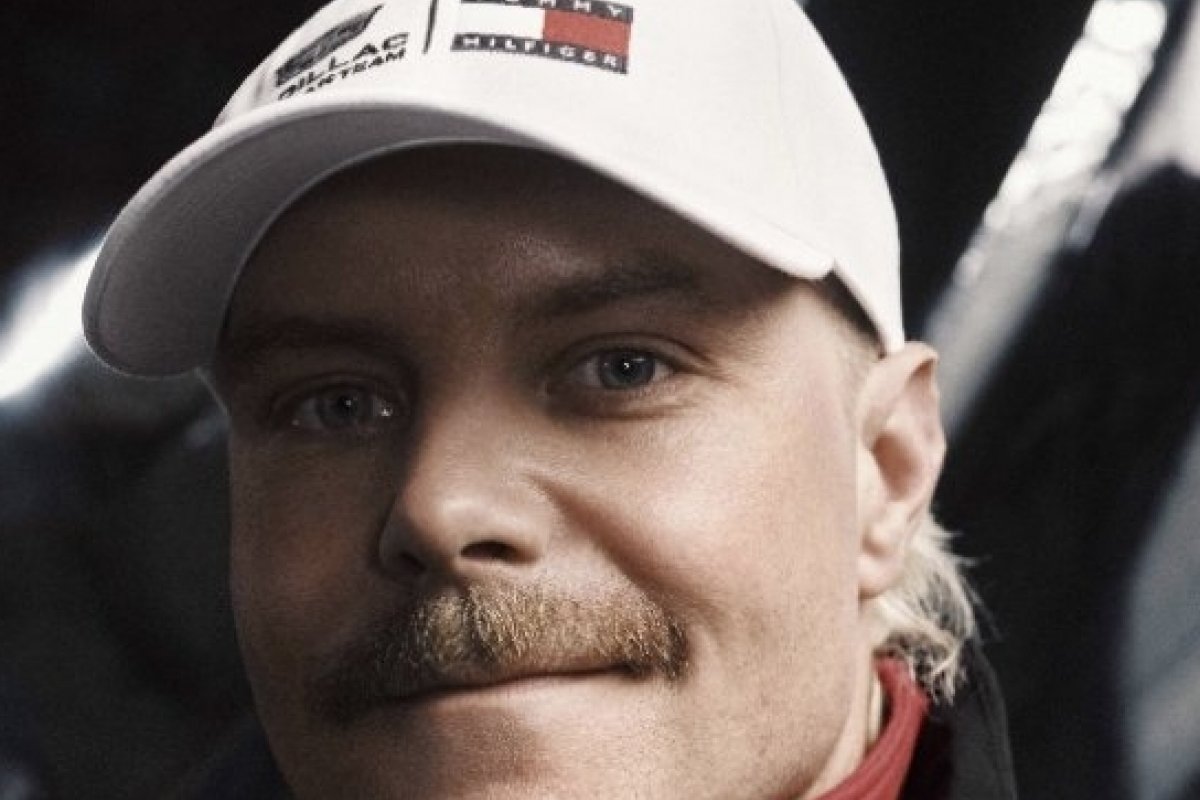 Tommy Hilfiger apresenta a coleção de fanwear do Cadillac Fórmula 1® Team! 