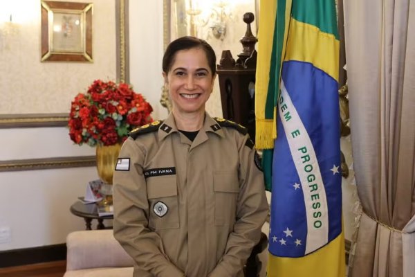 [Mulher é promovida a coronel da Polícia Militar da Bahia pela primeira vez em 200 anos]