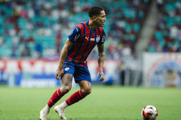 [Gilberto completa 100 jogos pelo Bahia e consolida trajetória no Tricolor]