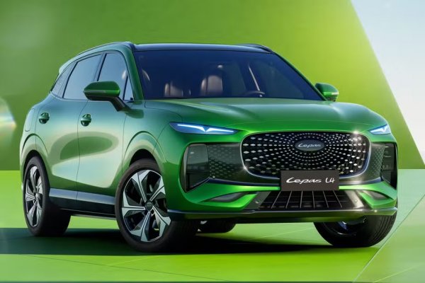 [Perto do Brasil, Lepas estreia no Reino Unido com SUVs médios ]